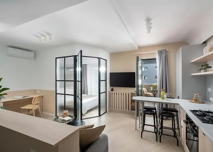 North By Urbanesq Cortina B