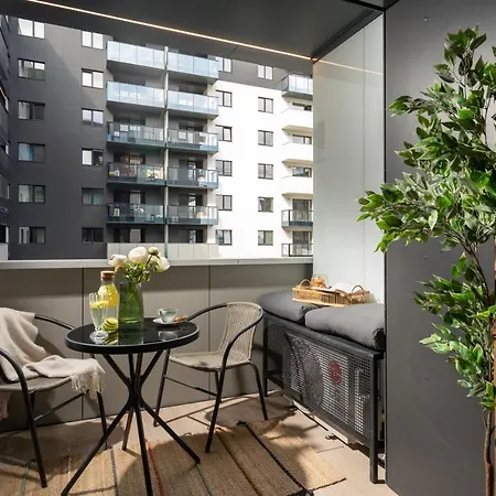 North By Urbanesq Cortina B Bukurešť